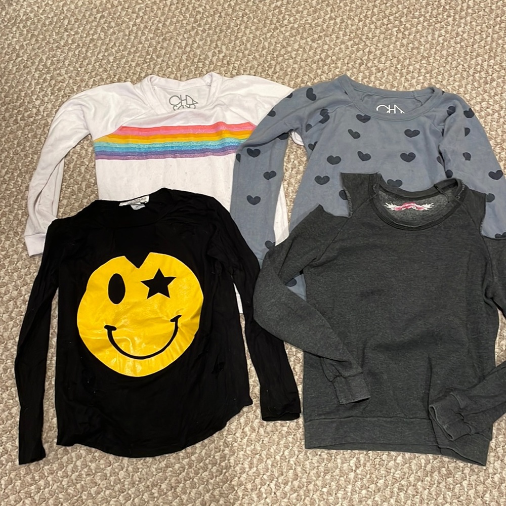 Assorted sweatshirts/shirt